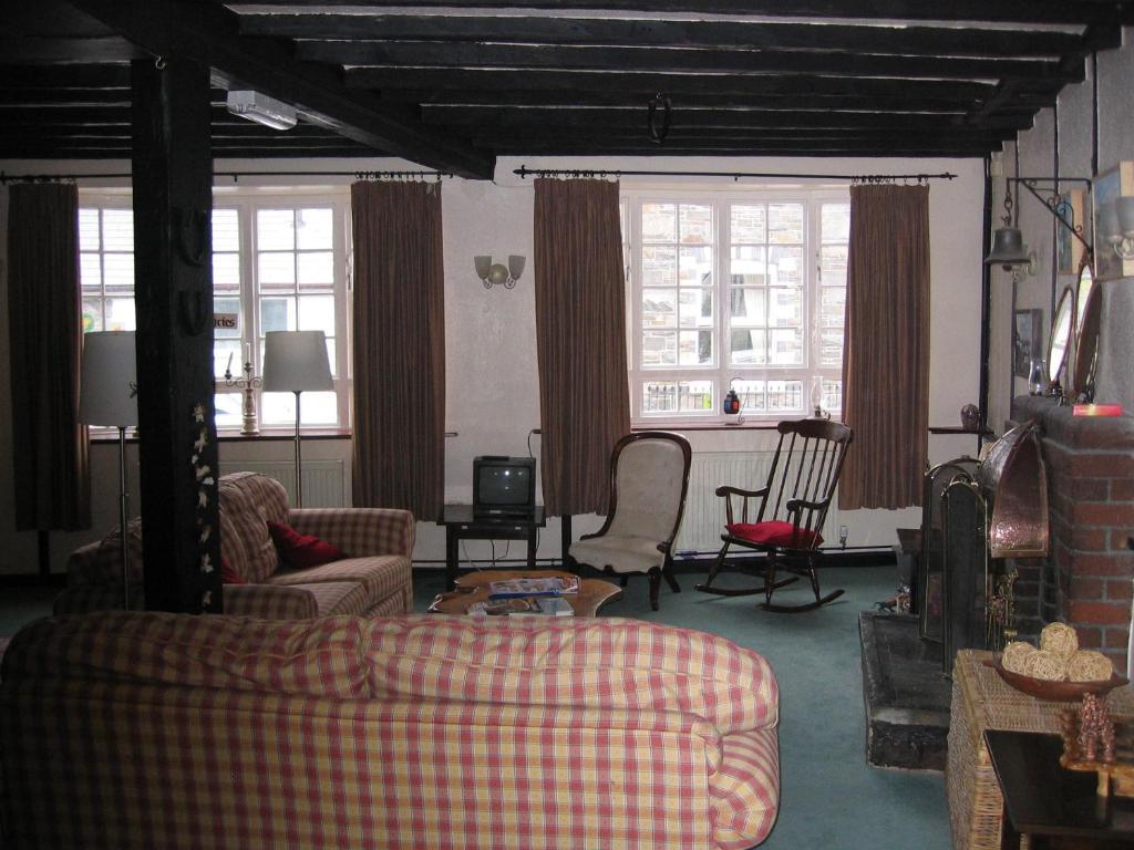 The Horseshoe Guesthouse Rhayader Ngoại thất bức ảnh