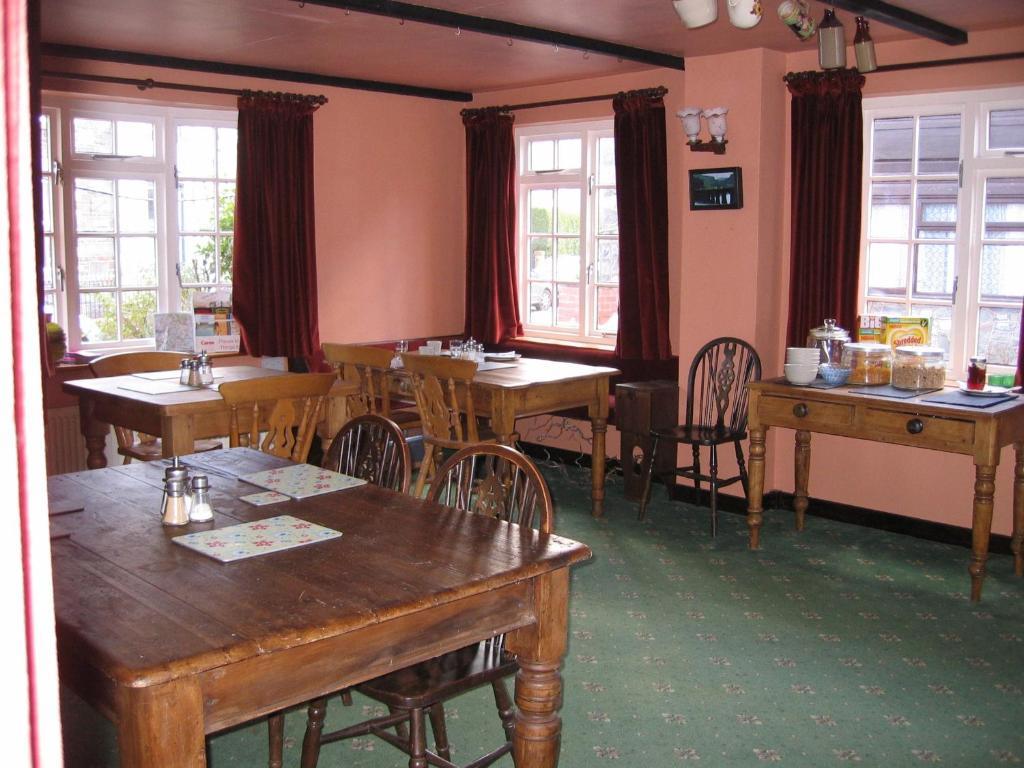 The Horseshoe Guesthouse Rhayader Ngoại thất bức ảnh